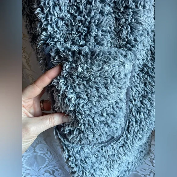 Kensie Furry Faux Fur Open Front Hooded Cardigan Women’s L/XL - Picture 4 of 8